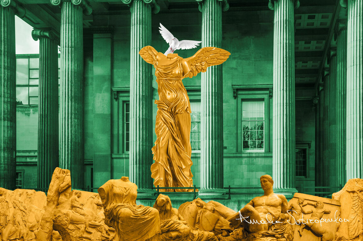Golden_victory_in_front_of_British_museum_2